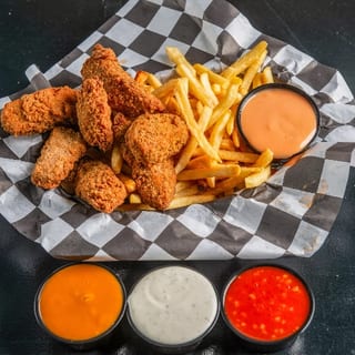 Basket of Wings & Fries